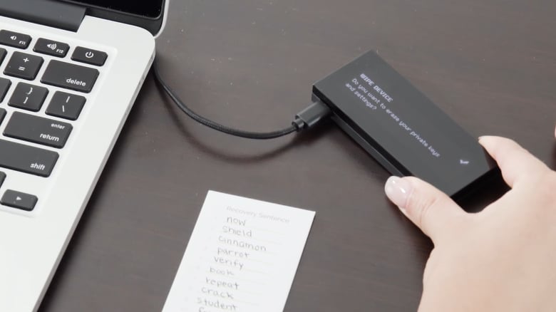 KeepKey-Wallet-attaced-to-a-computer.jpg