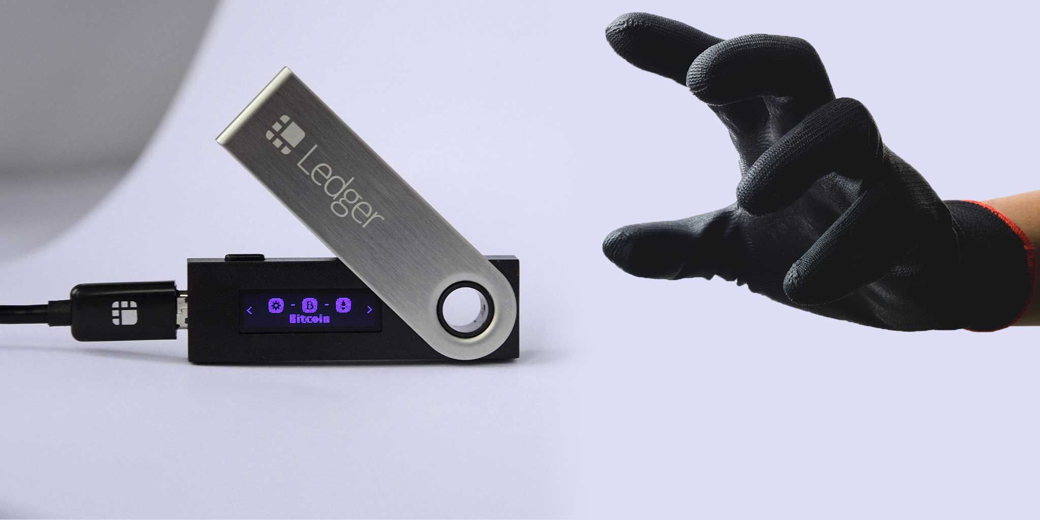 Ledger-wallet-bitcoin-vulnerability-risk-02-06-2018-2048x1024.jpg