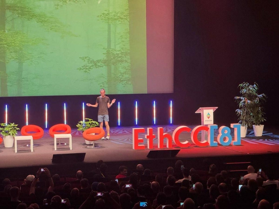 هم‌اکنون-ویتالیک-بوترین-در-کنفرانس-ethcc