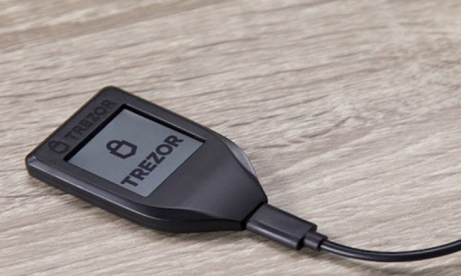 کیف-پول-سخت-افزاری-trezor